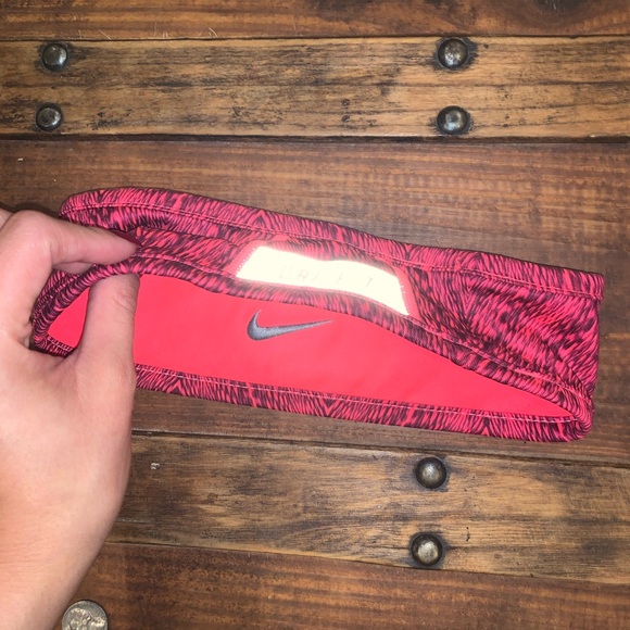 Nike Headband - Picture 3 of 6